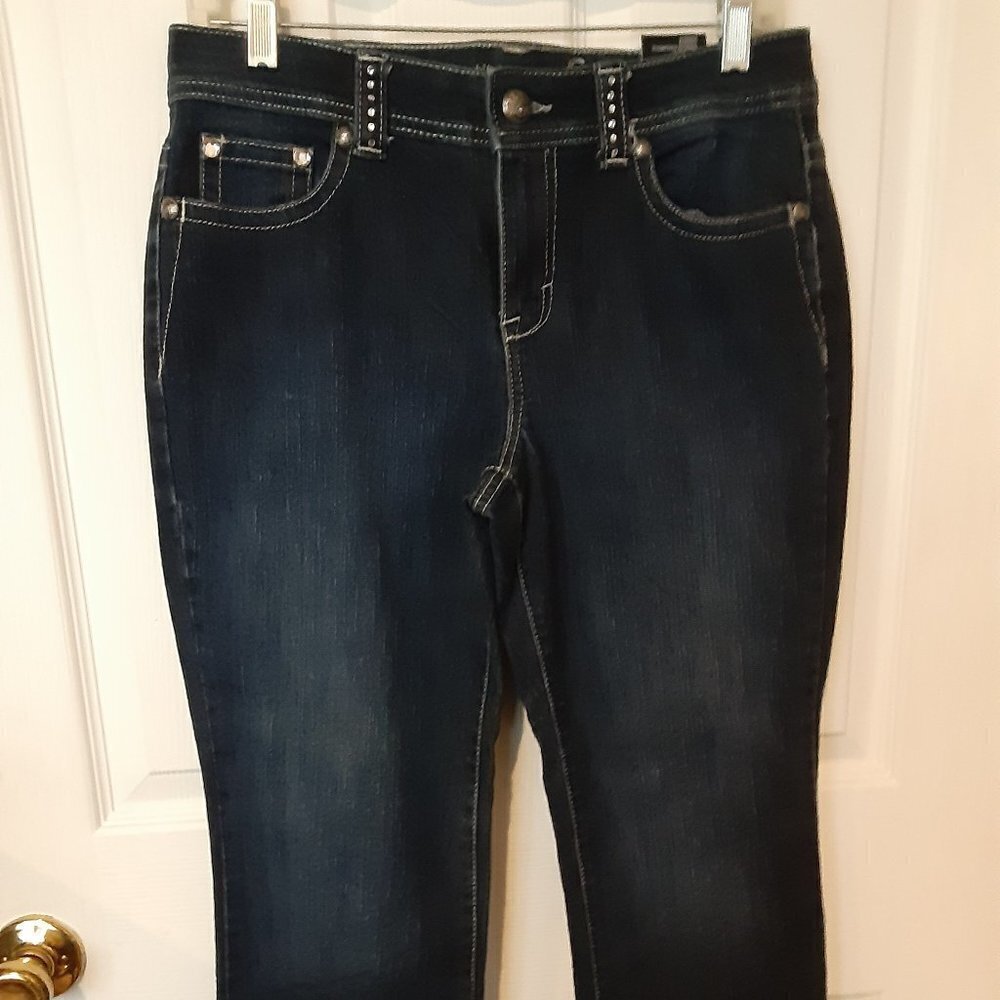 Style & Co. 10 Petite Blue Zipper Front Boot Cut Jeans w/Jeweled Back Pockets.